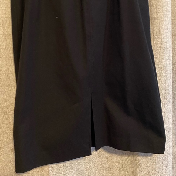 Black banana republic dress, petite size 10 - Picture 3 of 5